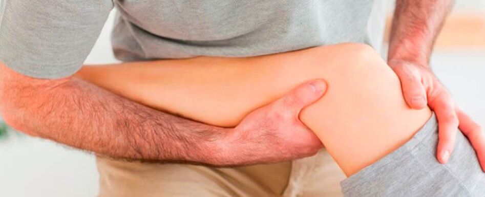 examination of the knee joint for pain